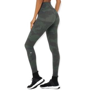 ALO Yoga Forest Camo Leggings